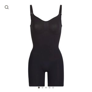 SKIMS Sculpting Bodysuit Mid Thigh W/Open Gusset